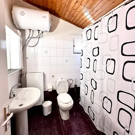 Apartamento Katerinas House 2 *