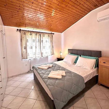 Katerinas House 2 Apartment Skriperon